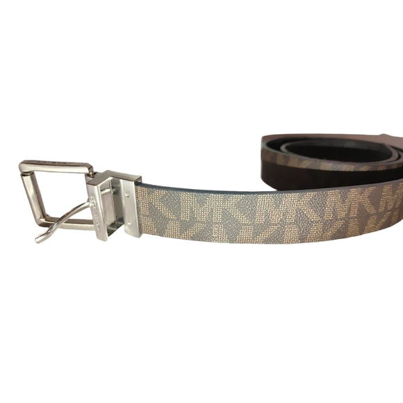 Michael Kors Jet Set Signature Belt - Picture 3 of 3